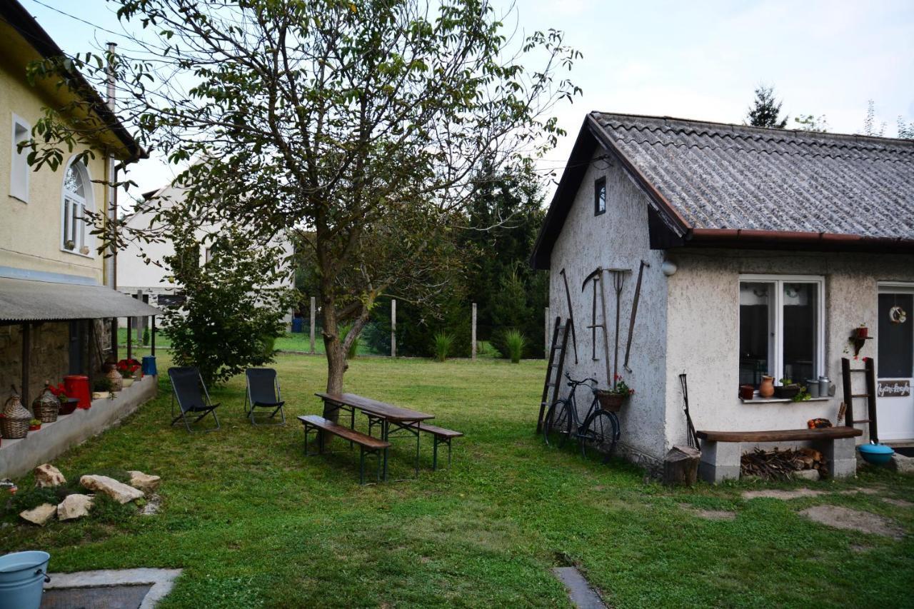 Halhaza Erdeszlak Apartman Sirok Exterior foto